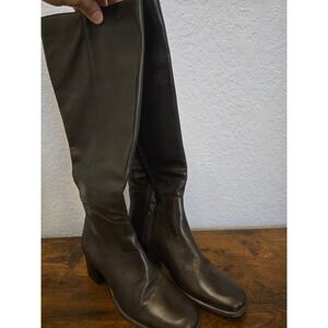 Calico Women's Brown Leather Knee High Boots C All the Way Size 6.5M